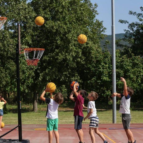 campi estivi toscana Livorno campo da basket