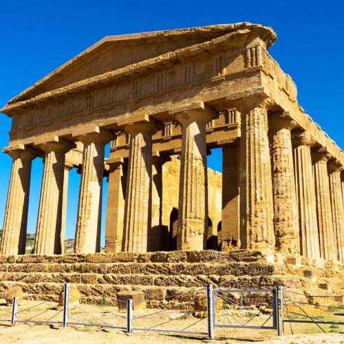 Agrigento---Viaggio-in-Sicilia-lungo-la-Strada-degli-scrittori