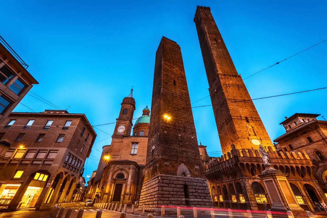Bologna-La-Bussola-on-the-Road-4