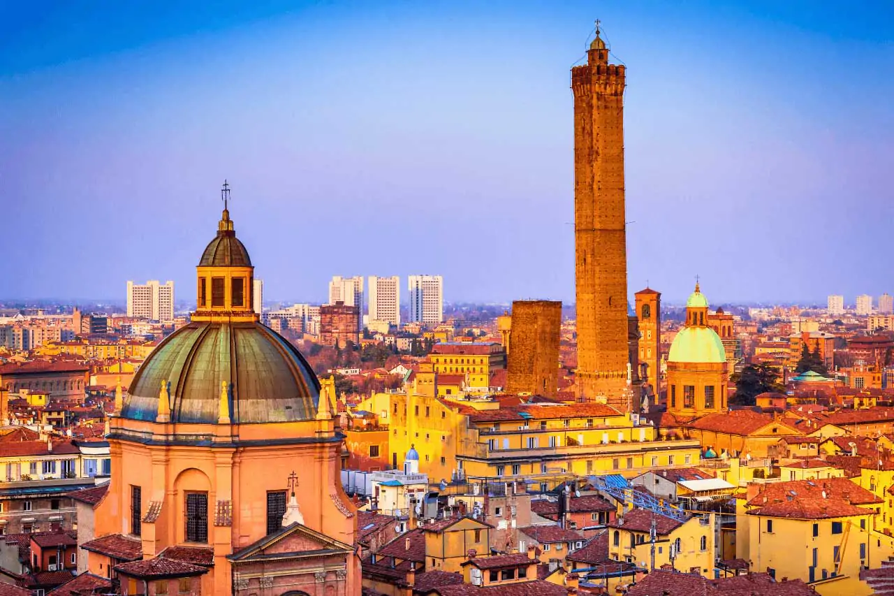 Bologna-La-Bussola-on-the-Road-5