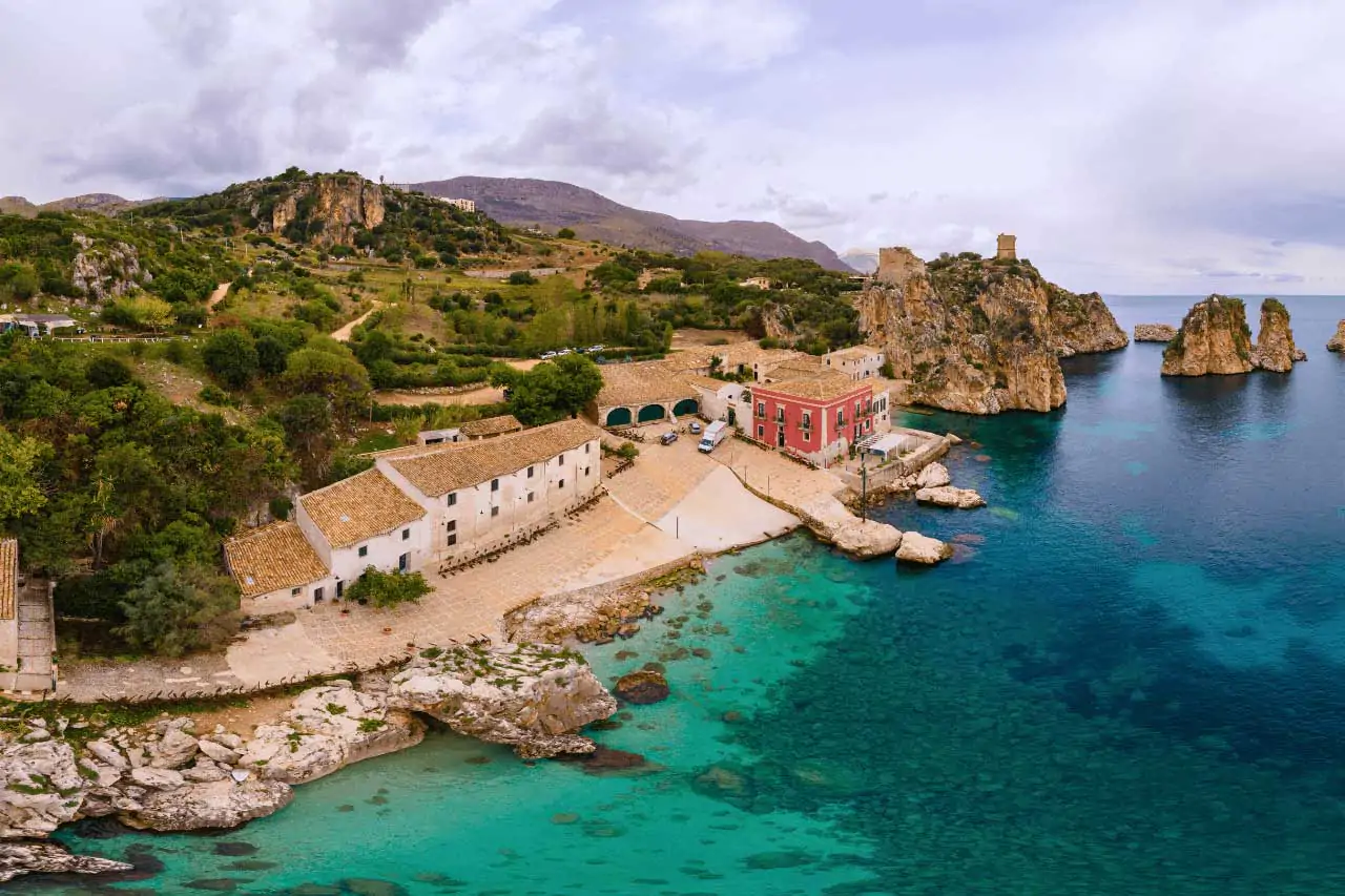 Sicilia-La-Bussola-on-the-Road-5