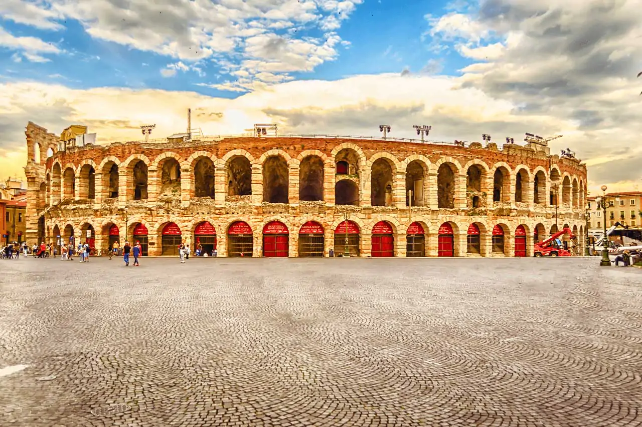 Verona-La-Bussola-on-the-Road