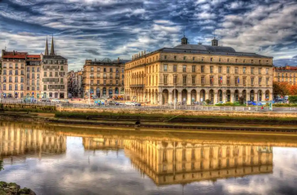 bayonne