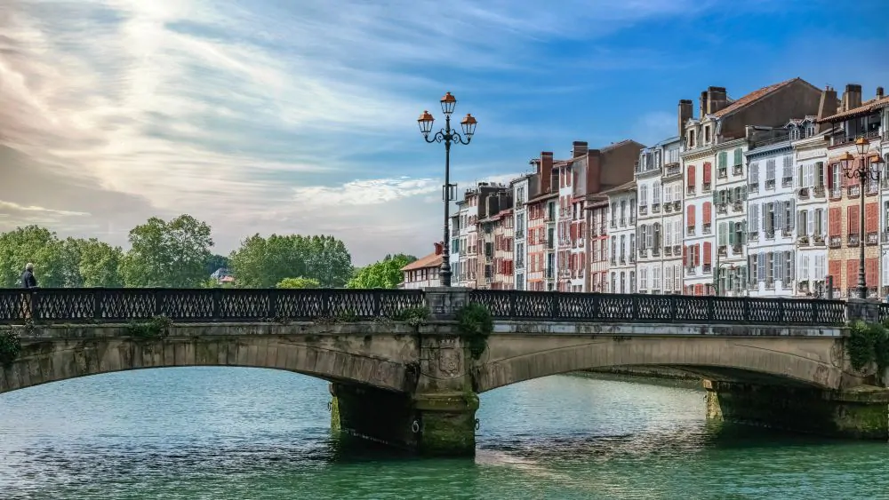 bayonne vacanza studio due settimane
