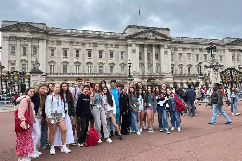 chichester buckingham palace